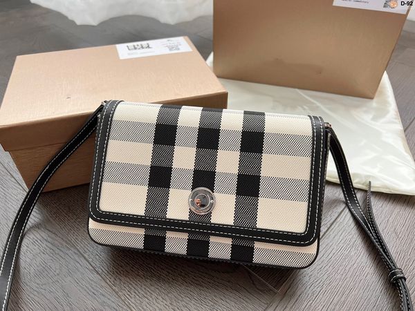 classic messenger bag fashion shoulder bags lattice women purse lady temperament wallet
classic messenger bag fashion shoulder bags lattice women purse lady temperament wallet