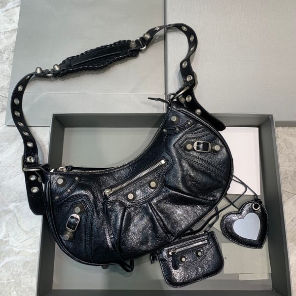 le cagole women lady le cagole motorcycle shoulder bags luxury designers genuine leather crossbody clutch wallet purse pochette retro vintag
le cagole women lady le cagole motorcycle shoulder bags luxury designers genuine leather crossbody clutch wallet purse pochette retro vintag