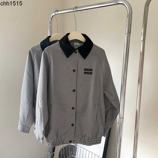 live sof the original 1000 bird plaid jacket men's and women's american retro lapel casual loose plaid baseball jacket, Black;brown
live sof the original 1000 bird plaid jacket men's and women's american retro lapel casual loose plaid baseball jacket, Black;brown