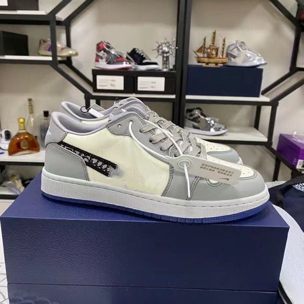 2022 jumpman 1 womens mens basketball shoes tennis 1s white grey fashion sneaker mkjkkk000001, Black
2022 jumpman 1 womens mens basketball shoes tennis 1s white grey fashion sneaker mkjkkk000001, Black