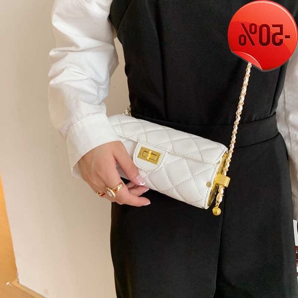 designer bag family c xiaoxiangfeng lingge chain women's 2022 winter new ganwanghong same single shoulder msenger bag factory direct sa
designer bag family c xiaoxiangfeng lingge chain women's 2022 winter new ganwanghong same single shoulder msenger bag factory direct sa