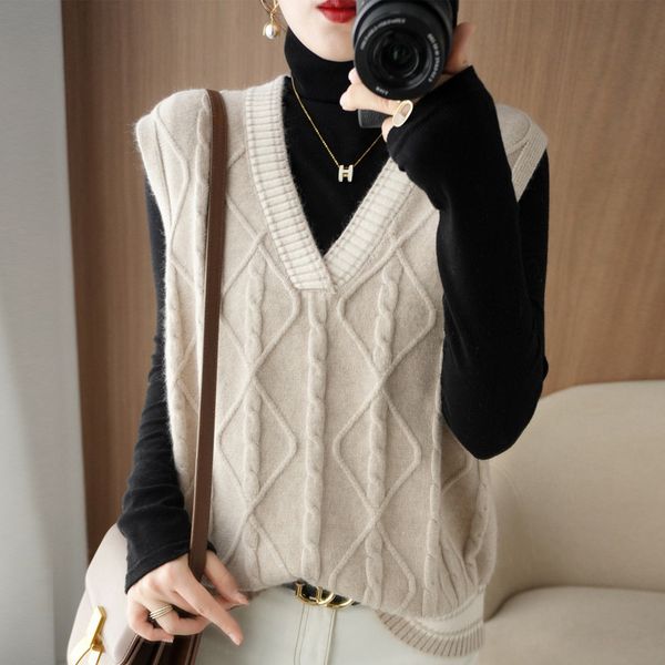 women's vests 3923 grey blue beige vest waistcoat women vneck slim korean style vest sweater sleeveless knit vest woman outerwear winte, Black;white
women's vests 3923 grey blue beige vest waistcoat women vneck slim korean style vest sweater sleeveless knit vest woman outerwear winte, Black;white