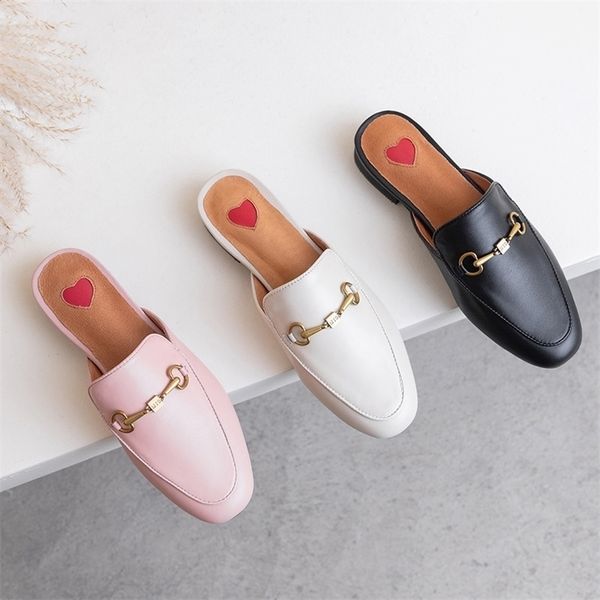 slippers brand genuine leather shoes women slipper round toe metal decoration heartshaped summer flat woman big size 43 221007, Black
slippers brand genuine leather shoes women slipper round toe metal decoration heartshaped summer flat woman big size 43 221007, Black