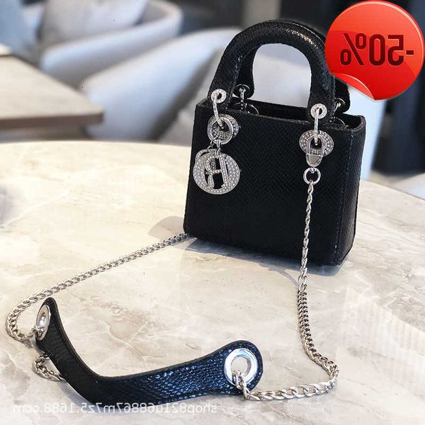 designer bag bag diana 2022 spring and summer new fashion versatile godds temperament single room portable msenger women's factory dire
designer bag bag diana 2022 spring and summer new fashion versatile godds temperament single room portable msenger women's factory dire