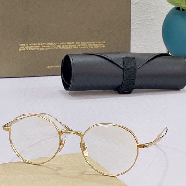 optical eyeglasses for men women retro 805 style anti-blue square frame glasses light lens with box, White;black
optical eyeglasses for men women retro 805 style anti-blue square frame glasses light lens with box, White;black