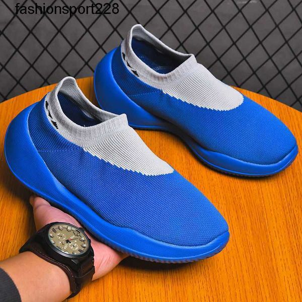 designer sneakers running shoes new summer breathable flying weaving sports leisure men fashion shoes, Black
designer sneakers running shoes new summer breathable flying weaving sports leisure men fashion shoes, Black