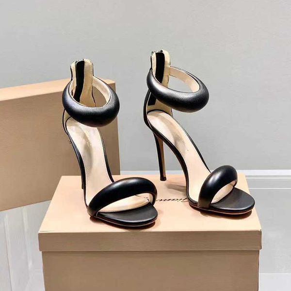 gianvito stiletto heels sandals heel for women summer luxury designer shoes .5cm 8.5cm black calf leather foot strap heeled
gianvito stiletto heels sandals heel for women summer luxury designer shoes .5cm 8.5cm black calf leather foot strap heeled