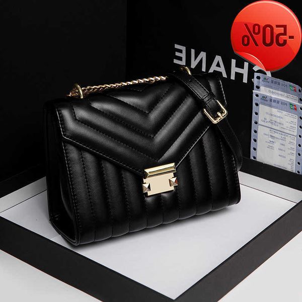 designer bag lingge chain women's korean version spring summer 2022 new cross msenger v-pattern small square single shoulder underarm f
designer bag lingge chain women's korean version spring summer 2022 new cross msenger v-pattern small square single shoulder underarm f