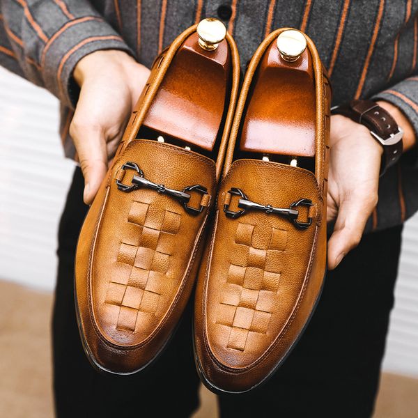 braided brogue leather oxford shoes vintage old metal buckle pointed toe one stirrup men's fashion formal casual shoes multi sizes, Black
braided brogue leather oxford shoes vintage old metal buckle pointed toe one stirrup men's fashion formal casual shoes multi sizes, Black