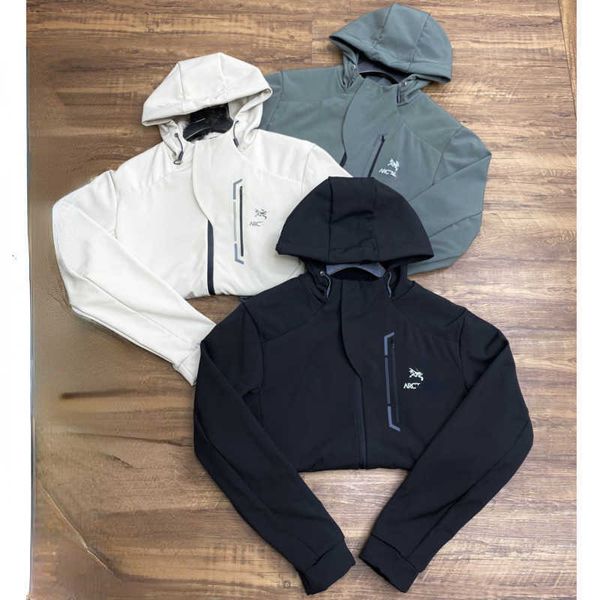 arc jacket designer jackets couple winter waterproof breathable couple soft shell coat zipper cardigan hooded sportswear coat, Black;brown
arc jacket designer jackets couple winter waterproof breathable couple soft shell coat zipper cardigan hooded sportswear coat, Black;brown