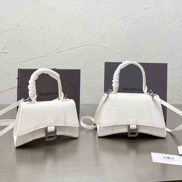 balencaigass bags bag purses portable 2022 pattern designer messenger crocodile b-shaped paris leather one shoulder hourglass 05ai
balencaigass bags bag purses portable 2022 pattern designer messenger crocodile b-shaped paris leather one shoulder hourglass 05ai