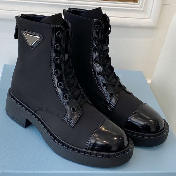 explosions popular autumn and winter ladies boots classic fashion fresh simple elegant generous daily joker cool fashion show famous luxury, Black
explosions popular autumn and winter ladies boots classic fashion fresh simple elegant generous daily joker cool fashion show famous luxury, Black
