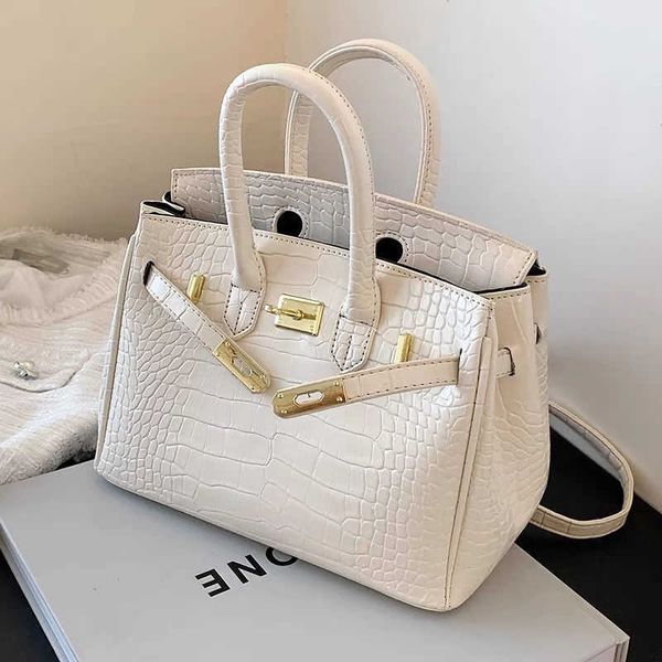 designer bags luxury brand hermee litchi pattern 25 30cm synchronous original himalayan birkinbags grained leather bag gold buckle calfskin
designer bags luxury brand hermee litchi pattern 25 30cm synchronous original himalayan birkinbags grained leather bag gold buckle calfskin