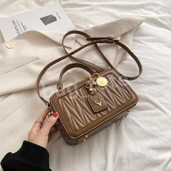 hbp casual women's shoulder bags 2022 new fall embroidery line hand-held crossbody bag
hbp casual women's shoulder bags 2022 new fall embroidery line hand-held crossbody bag