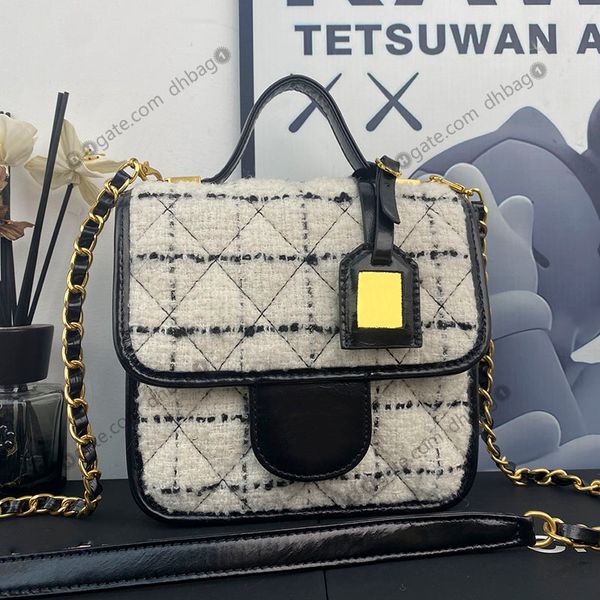 classic luxury womens messenger flap quilted bags with handle leather designer handbags tweeds two-tone gold-tone hardware crossbody shoulde
classic luxury womens messenger flap quilted bags with handle leather designer handbags tweeds two-tone gold-tone hardware crossbody shoulde