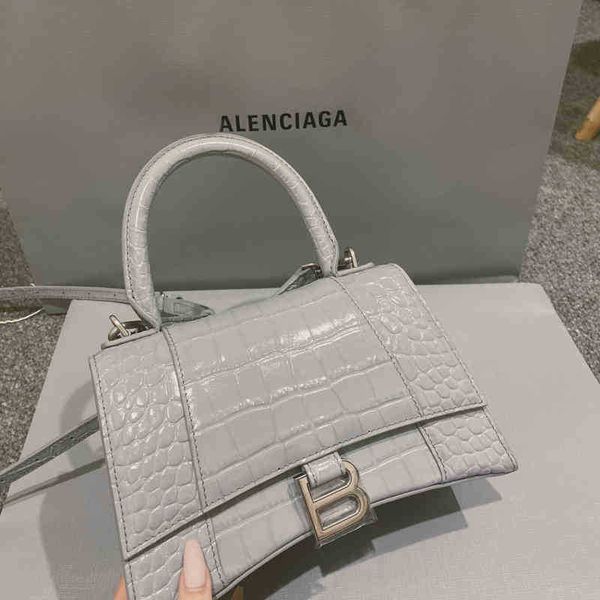 designer handbags bag balencigas luxurys star same female 2022 fashion shoulder versatile b character crocodile hourglass leather diagonal
designer handbags bag balencigas luxurys star same female 2022 fashion shoulder versatile b character crocodile hourglass leather diagonal