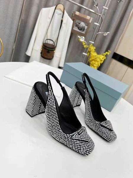 pumps sandals slippers sandals muller shoes satin sling-back with crystals satin crystals series 2022 with heat-sealed size 35-42, Black
pumps sandals slippers sandals muller shoes satin sling-back with crystals satin crystals series 2022 with heat-sealed size 35-42, Black