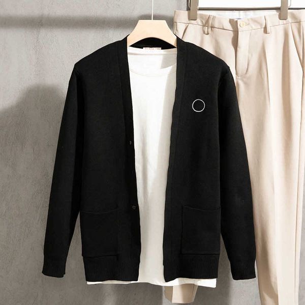 bb designer sweater mens hoodie tb letter embroidery long-sleeved round neck cashmere coat loose casual pullover jacket man clothing winter, White;black
bb designer sweater mens hoodie tb letter embroidery long-sleeved round neck cashmere coat loose casual pullover jacket man clothing winter, White;black