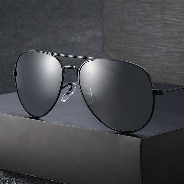 sunglass3026 polarized sunglasses men s super light stainless steel pilot color film women s toad glasses, White;black
sunglass3026 polarized sunglasses men s super light stainless steel pilot color film women s toad glasses, White;black