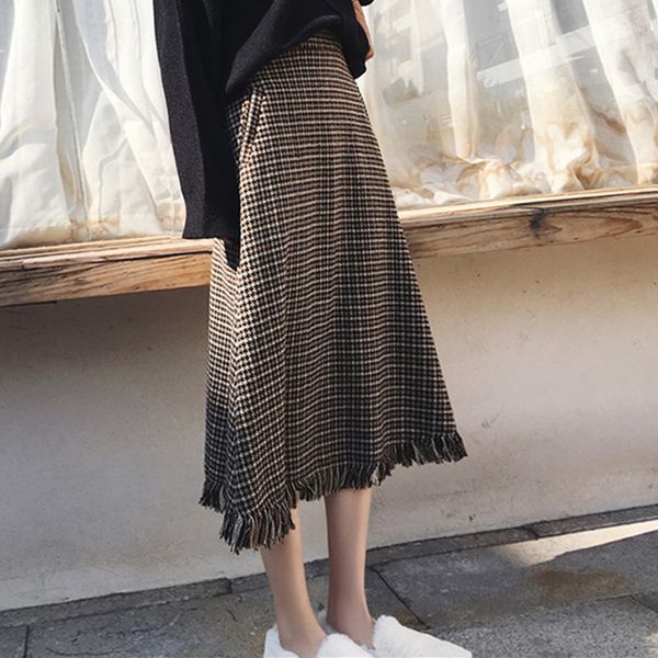 skirts vintage plaid woolen women long elegant houndstooth tassel pleated female harajuku high waist loose midi mujer 221008, Black
skirts vintage plaid woolen women long elegant houndstooth tassel pleated female harajuku high waist loose midi mujer 221008, Black