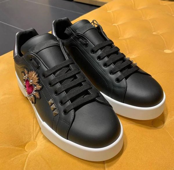 famous brands portofino sneakers shoes men women sacred heart patch embroidered trainers shoe black white calf leather skateboard walking eu
famous brands portofino sneakers shoes men women sacred heart patch embroidered trainers shoe black white calf leather skateboard walking eu