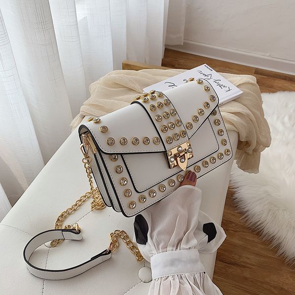 one shoulder cross body bag with rivet inset diamond korean version fashion versatile chain bag for women
one shoulder cross body bag with rivet inset diamond korean version fashion versatile chain bag for women