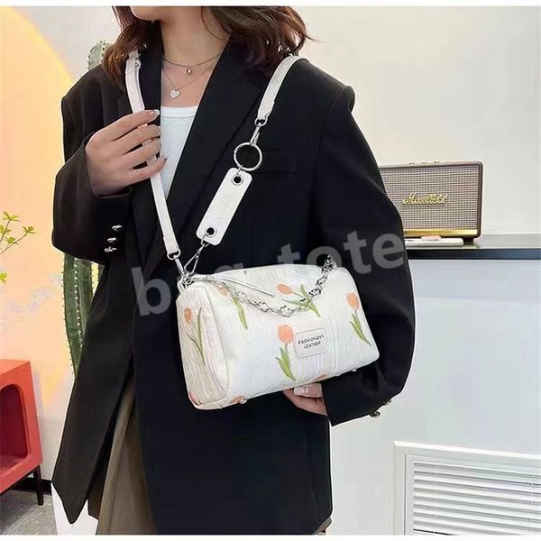 hbp women's shoulder bag 2022 new chain pillow bags shopping wallet card holder
hbp women's shoulder bag 2022 new chain pillow bags shopping wallet card holder