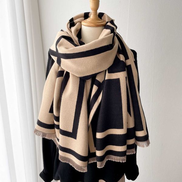 scarves 2022 spring and autumn imitation cashmere shawl silk scarf with warm tassel geometric for ladies g221007, Blue;gray
scarves 2022 spring and autumn imitation cashmere shawl silk scarf with warm tassel geometric for ladies g221007, Blue;gray