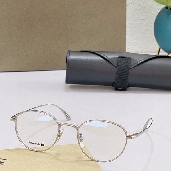 womens eyeglasses frame clear lens men sun gasses fashion style protects eyes uv400 with case 804, Silver
womens eyeglasses frame clear lens men sun gasses fashion style protects eyes uv400 with case 804, Silver