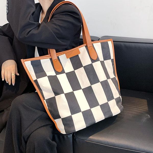 evening bags canvas bag commuter big female trend autumn and winter single shoulder picture mother lattice tote
evening bags canvas bag commuter big female trend autumn and winter single shoulder picture mother lattice tote