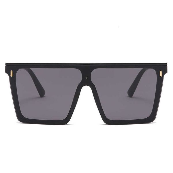 sun glasses fashion men sunglasses classic big frame square ladies shades white paint craft new gradient color european american summer tren, White;black
sun glasses fashion men sunglasses classic big frame square ladies shades white paint craft new gradient color european american summer tren, White;black