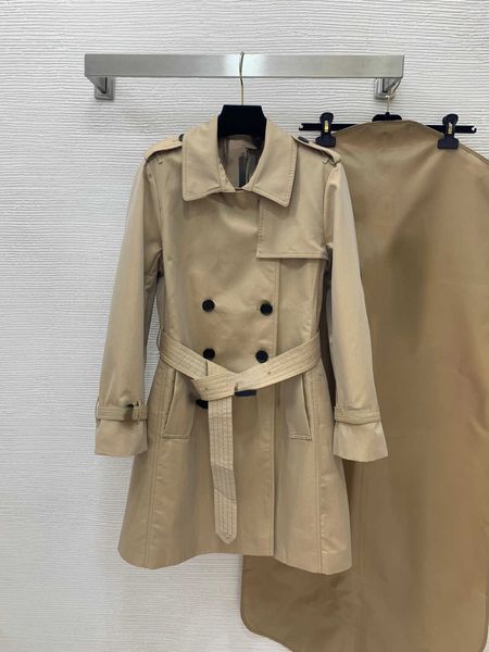 brand women's coats the waterproof fabric of autumn and winter style and handsome the double breasted medium and long windbreaker coat, Tan;black
brand women's coats the waterproof fabric of autumn and winter style and handsome the double breasted medium and long windbreaker coat, Tan;black