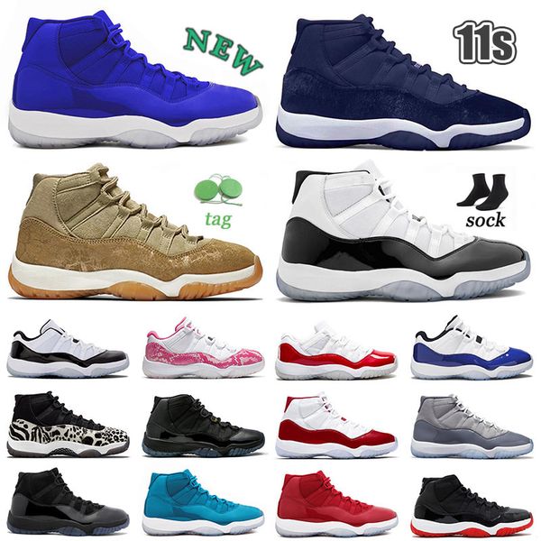jumpman 11 11s suede blue basketball shoes designer veet midnight navy 25th anniversary olive lux unc win like 82 cool grey low sneakers j11
jumpman 11 11s suede blue basketball shoes designer veet midnight navy 25th anniversary olive lux unc win like 82 cool grey low sneakers j11