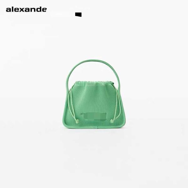 evening bags king rib knitting handbag 2022 new niche design advanced cloth bag with vertical drawstring
evening bags king rib knitting handbag 2022 new niche design advanced cloth bag with vertical drawstring