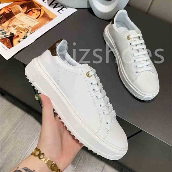 women luxurys designers shoes white printed calf leather casual shoe trainers pink blue runner time out yemianbu
women luxurys designers shoes white printed calf leather casual shoe trainers pink blue runner time out yemianbu