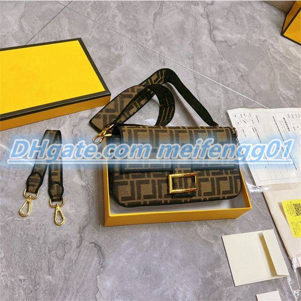 luxury genuine leather tote shoulder bags baguette pochette nylon handbags classic clutch designer envelope womens fashion crossbody bag pur
luxury genuine leather tote shoulder bags baguette pochette nylon handbags classic clutch designer envelope womens fashion crossbody bag pur