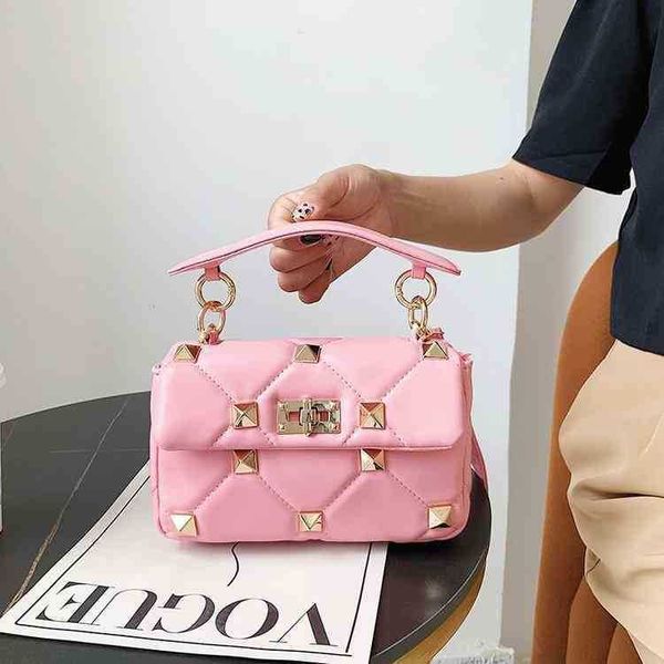 shoulder bags bag women's new 2022 yang zi same soft face portable fashionable foreign style single shoulder msenger small square bag
shoulder bags bag women's new 2022 yang zi same soft face portable fashionable foreign style single shoulder msenger small square bag