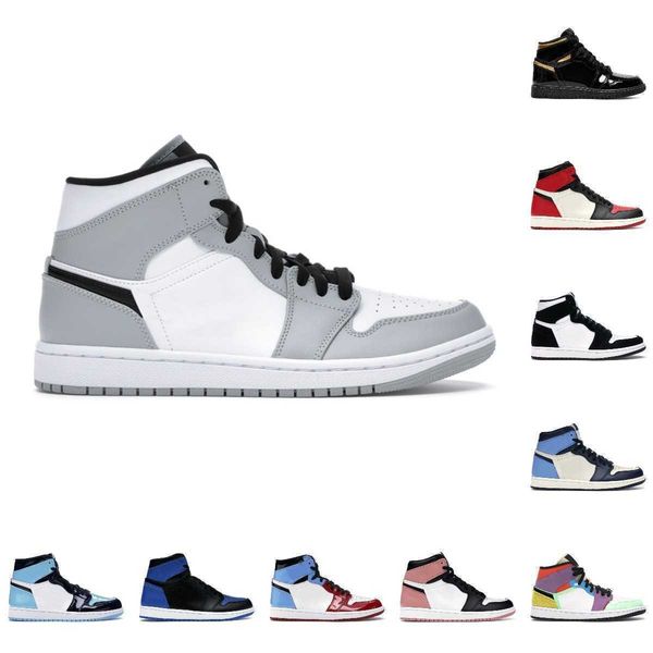 2022 new 1 1s og high basketball shoes pine green black court purple royal bred toe obsidian unc dark mocha university blue smoke grey rust
2022 new 1 1s og high basketball shoes pine green black court purple royal bred toe obsidian unc dark mocha university blue smoke grey rust