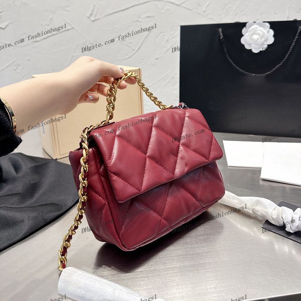 women 19 classic flap shoulder bag fashion sheepskin leather quilted diamond lattice rough gold chain crossbody handbag versatile suitcases
women 19 classic flap shoulder bag fashion sheepskin leather quilted diamond lattice rough gold chain crossbody handbag versatile suitcases