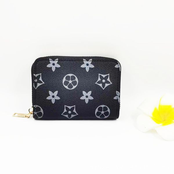 brand wallets men's and women's designer purses for woman old pattern classic leather fashion purses men multi-functional cards po, Red;black
brand wallets men's and women's designer purses for woman old pattern classic leather fashion purses men multi-functional cards po, Red;black