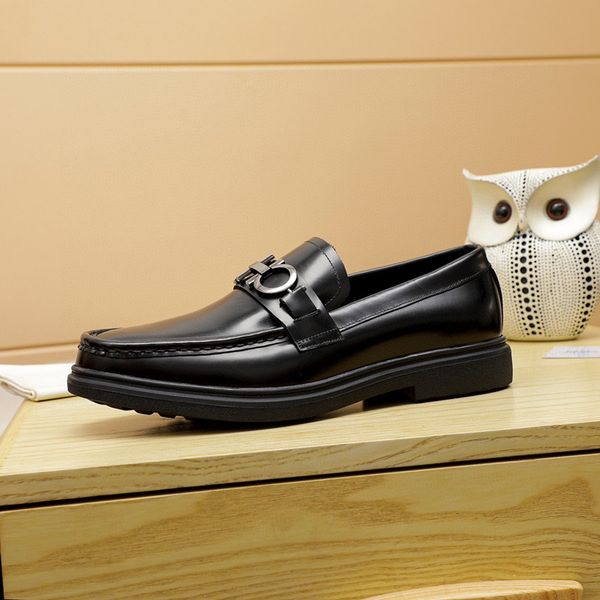 2023 luxury designer shoes gentleman retro pointed black wedding leather oxford shoes men casual loafers formal dress
2023 luxury designer shoes gentleman retro pointed black wedding leather oxford shoes men casual loafers formal dress