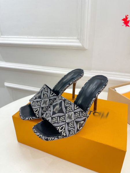 womens slipper laser summer sandals beach slides popular slippers ladies sandali bathroom candy color jelly shoes classic fluorescence print, Black
womens slipper laser summer sandals beach slides popular slippers ladies sandali bathroom candy color jelly shoes classic fluorescence print, Black