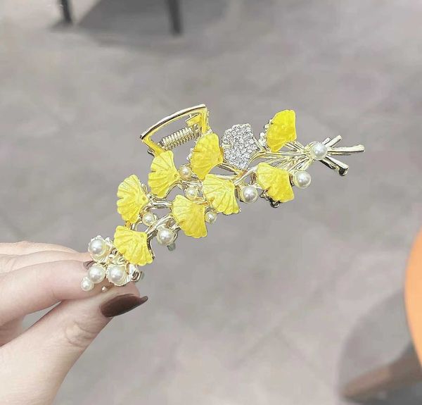 hair clips antique ginkgo leaf large grab clip light and elegant pearl new style shark, Golden;silver
hair clips antique ginkgo leaf large grab clip light and elegant pearl new style shark, Golden;silver