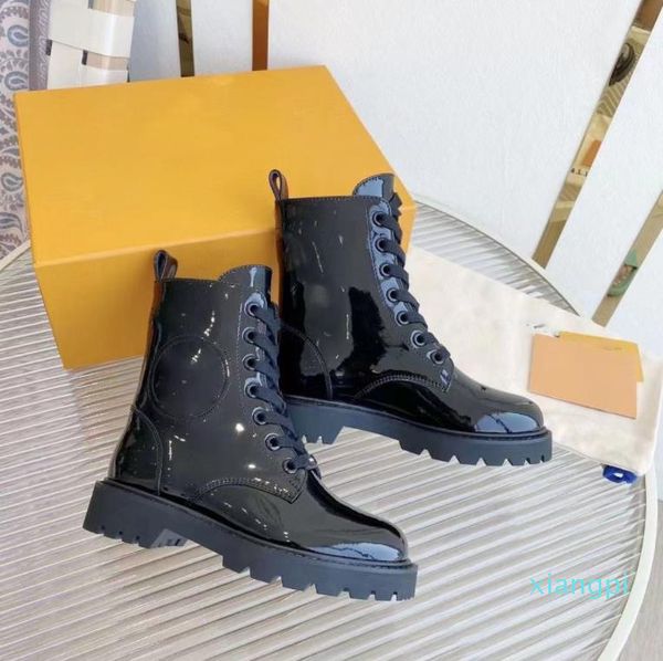 women's short boots martin horseshoe buckle decoration boots on sheepskin classic shoes, Black
women's short boots martin horseshoe buckle decoration boots on sheepskin classic shoes, Black