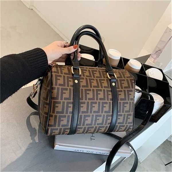 60% off 2023 designer bag trendy handbags autumn and versatile printed diagonal leisure simple classic
60% off 2023 designer bag trendy handbags autumn and versatile printed diagonal leisure simple classic