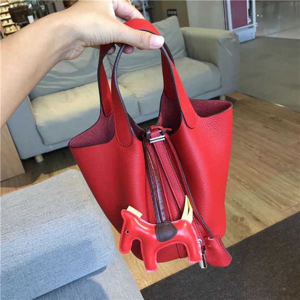 designer herme bag women's large fashion classic caring koko women's's season leisure bu et open vegetable basket soft leathe
designer herme bag women's large fashion classic caring koko women's's season leisure bu et open vegetable basket soft leathe