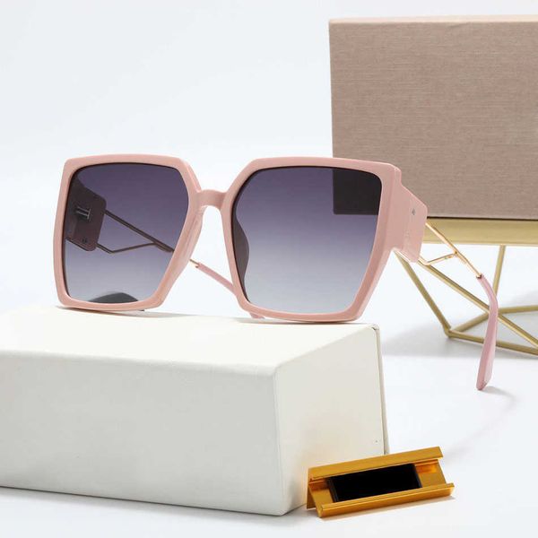 sunglasses sun glasses classics sunglasses woman man sunglasse designer women catwalk shows fashion eyewear metal frame black simple leisure, White;black
sunglasses sun glasses classics sunglasses woman man sunglasse designer women catwalk shows fashion eyewear metal frame black simple leisure, White;black