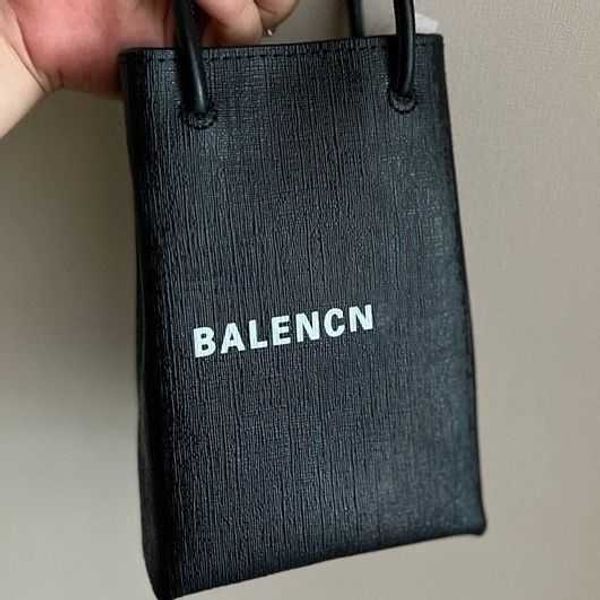 designer luxury womens bag balencigas handbag b-shaped paris single shoulder messenger fashion square gift shoulder oblique span versatile h
designer luxury womens bag balencigas handbag b-shaped paris single shoulder messenger fashion square gift shoulder oblique span versatile h