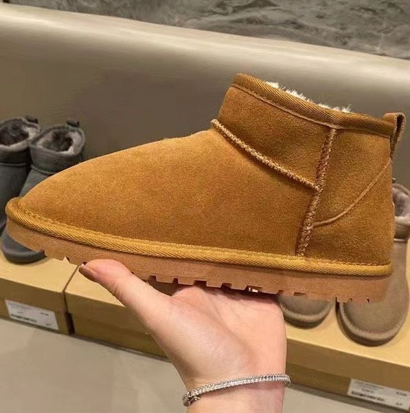 snow boot warm boots suede shoes classical short miniwomen keep warm man womens plush casual chestnut grey 2022 aus u5854 transshipment, Black
snow boot warm boots suede shoes classical short miniwomen keep warm man womens plush casual chestnut grey 2022 aus u5854 transshipment, Black