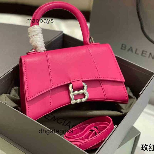 italy balenciga bag handbags bag designer celebrity b-shaped hourglass summer fashion versatile hand single shoulder messenger women's
italy balenciga bag handbags bag designer celebrity b-shaped hourglass summer fashion versatile hand single shoulder messenger women's